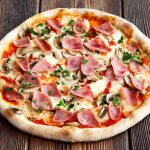 Пицца с ветчиной: как приготовить кулинарный шедевр?