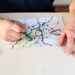 Кисть вместо скальпеля: как обучение арт-терапии меняет подход к психологической помощи